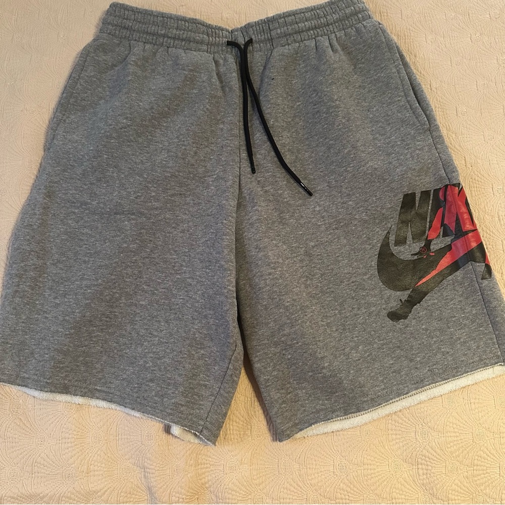 Air Jordan Nike Jumpman Man Size Small Gray Red Black Short pants